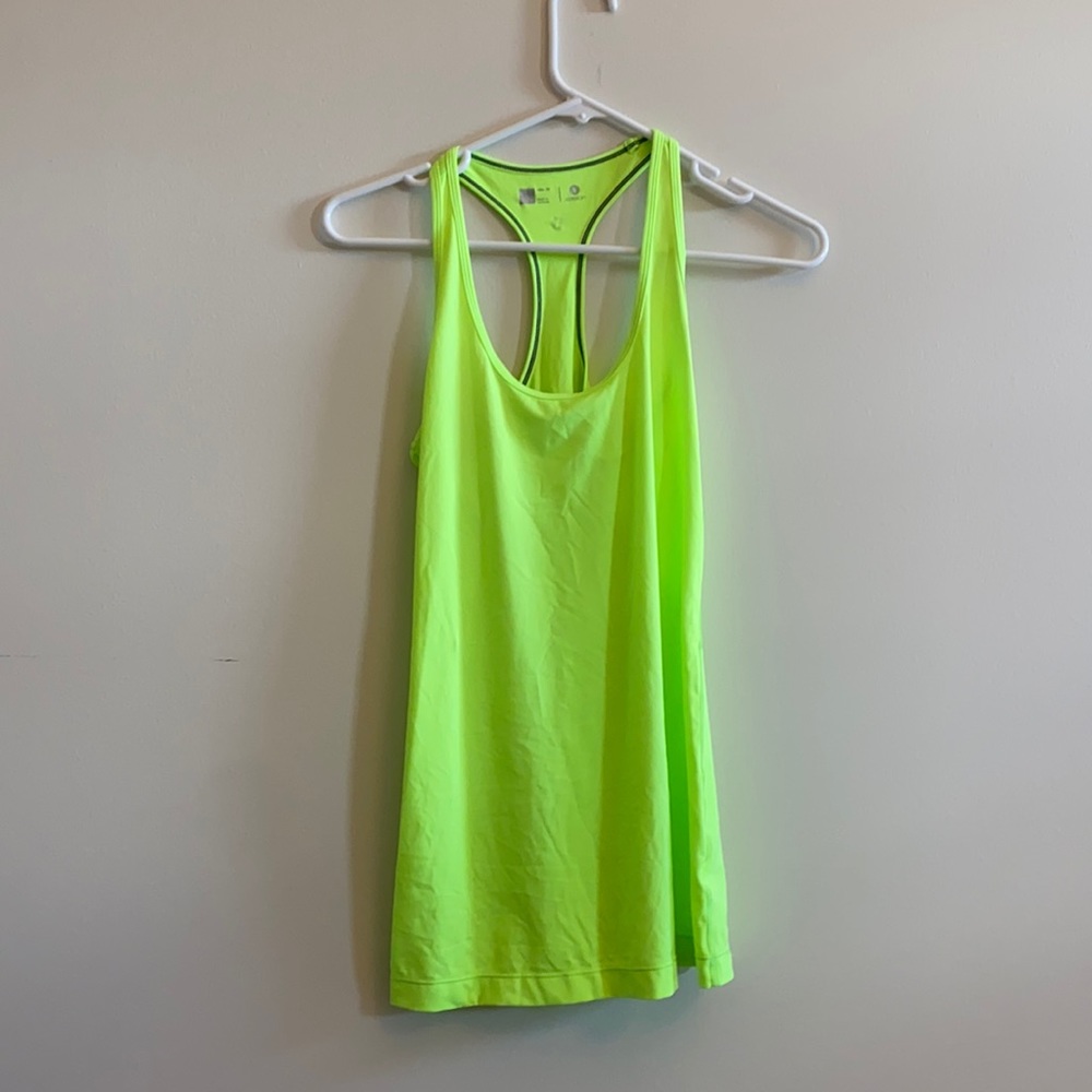 Athletic tank top